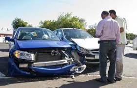 Masa itulah, produa akan tukar claim insurance orang yang langgar kereta tersebut. Apanakbuat Mak Kereta Saya Kena Langgar Belakang