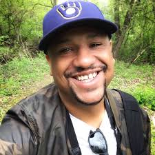 Wisco Birder” Dexter Patterson's field guide to Great Lakes birds coming  Oct 7