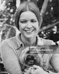 232 fotos e imágenes de alta resolución de Ellen Stanley