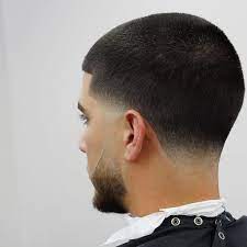 Meme si la coupe courte et les carres resteront indefiniment une tendance a adopter il semblerait quen 2021 les coupe de cheveux homme tendance 2020 2021 ondules desordonnees. Coiffure Homme 2021 Trait Coupe De Cheveux Homme Degrade Avec Trait Comment L Adopter 2681 Produit Coiffure Homme Sont Disponibles Sur Alibaba Com Nicolas Lanni