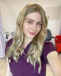 Hi I'm Sarah I'm a CNA Nice to meet you 🤍