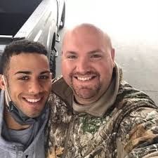 Chris Bess's Instagram, Twitter & Facebook