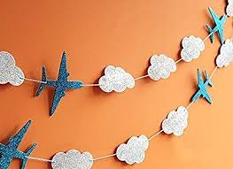 Pilotenzimmer Susse Wanddekoration Flugzeug Und Wolken Kinderzimmerdeko Girlanden Dekoration Dekoration Kinderzimmer Wolken Dekoration