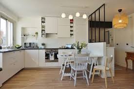 Amenagement Interieur Design D Espace Et Decoration Projet Un Espace De Vie Chic Et C Cuisine Moderne Blanche Amenagement Entree Maison Cuisines Design