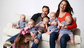 Outdaughtered Renewed For Another Season On Tlc Busby Family It S A Buzz World Busby