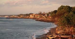 Pantai ini selalu ramai dikunjungi oleh para wisatawan domestik dan juga mancanegara. Pantai Sanur Fasilitas Rute Jam Buka Harga Tiket Dan Daya Tarik Tempat Me