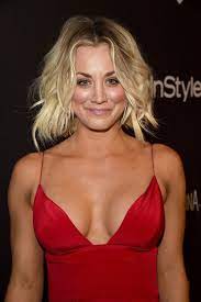 Kaley cuoco short hair , wash your hair, then dry it with the hairdryer until it is fluffy. Kaley Cuoco Hairstyles Haircuts Short Pixie Bangs Updos