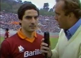 Ho girato la mia sedia e l'ho messa come quella del tabaccaio perchè ho trovato che era più comodo. Roma Campione 37 Anni Fa Quel Grido Verso Il Cielo Di Agostino