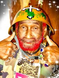 THANK YOU MY FANS FOR THE LOVE YOU SHOWED ME IN 2018!😌 THANK YOU JESUS FOR  YOUR MANY BLESSINGS OVER THE LAST YEAR!🙏🏾 HAPPY NEW YEAR FILLED WITH NEW  HOPE, NEW JOY,