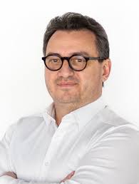 Radu Ionescu, CEO al biroului de arhitectură Cumulus, devine partener în  cadrul instituţiei, alături de cei opt arhitecţi fondatori