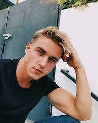 Levi Cole's Instagram, Twitter & Facebook