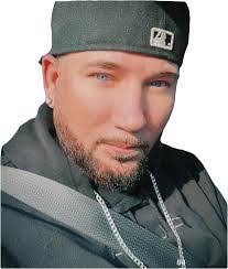 Andrew Kime's Instagram, Twitter & Facebook