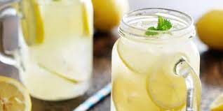 Madu juga sangat bermanfaat bagi tubuh apabila dikonsumsi dalam jumlah. 8 Minuman Untuk Diet Yang Enak Dan Mudah Didapat Bantu Turunkan Berat Badan Merdeka Com