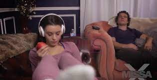 Missax Watching Porn With Sister - XXX BULE