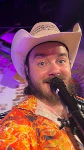 It finally happened! The fearless leader of the The Local took the stage  for thr Music Row Freakshow hosted by the beautiful Terri Jo Box. It was  quite a round with hit