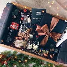 10 Best Gift Ideas For Men Jewelry Bracelets From Best Brands Boyfriend Gifts Mens Birthday Gifts Gifts