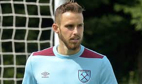 Jul 03, 2021 · esta mañana, el jugador de universidad católica, diego valencia, compartió un mensaje en las redes sociales para agradecer su debut con la roja tras la eliminación de la copa américa ante brasil. West Ham S Triple Exit Duo Follow Enner Valencia Out Of The Club Football Sport Express Co Uk