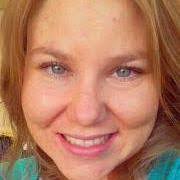 Lynne Hickman's Instagram, Twitter & Facebook