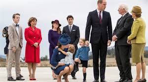 William et kate rendent leurs réseaux sociaux plus personnels. Le Prince William Et Kate Middleton Entament Leur Visite Au Canada Radio Canada Ca