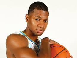 Lionel Simmons's Instagram, Twitter & Facebook