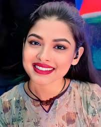 Arunita Kanjilal's cutest smile and best photo challenge