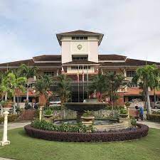 Dalam program ini, puan hajah noridah binti haji ramlan, pengetua sm sains seri puteri telah menyampaikan sumbangan 3 buah tab samsung. Photos At Dewan Puteri Perdana Sekolah Seri Puteri Convention