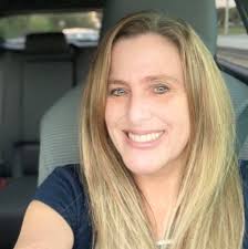 What are the recommendations for campus housing at UCF?