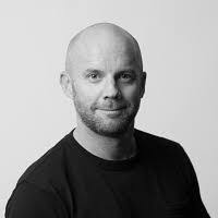 Tannaz Askari's Instagram, Twitter & Facebook