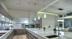 Untuk membuatnya, kamu memerlukan lampu gantung, peralatan dapur bekas, lem tembak. 6 Cara Rumah Terlihat Lapang Dengan Lampu Downlight