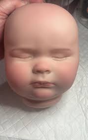 Love and Deepspace Which hair color do u prefer for Caleb? Tbh he's blonde  look is exactly look like a Angel while in Dark Hair He Looks very cutesyy  for me 😍👌Edit