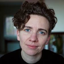 Jennifer Torrence's Instagram, Twitter & Facebook