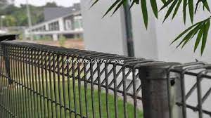 Jual pagar brc murah harga pabrik melayani pembeli atau customer dalam kota dan luar kota hingga ke luar pulau indonesia. Harga Pagar Besi Brc Terbaru Termasuk Jenis Hollow Dan Baja Tempa Juni 2021 Hargabulanini Com