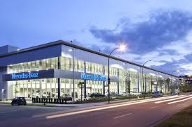 Henneken can handle all of your foreign and german car repair needs—it's our specialty! Glass Showcase For Mercedes Benz On Terminal Phoenix Glass