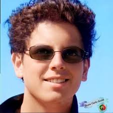 No saltes! Ofrécele una flor a Carlo acutis 🌹🌹🌹