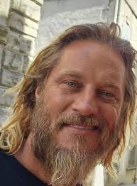 If you love me, say Merry Christmas to me❤️