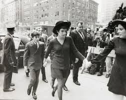 Hurley Hand In Hand Arriving For Funeral Services For Judy Garland Are L R Joseph Luft Liza Minelli Judy Garland Judy Garland Liza Minnelli Liza Minnelli