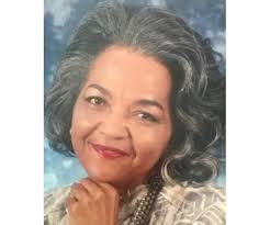 Constance Dewitt's Instagram, Twitter & Facebook