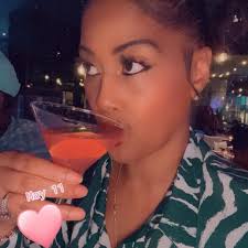 Regina Hunt-Fondren (@msdicedpineappl) • Instagram photos and videos