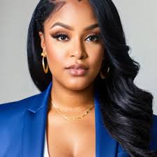 Latisha Compton's Instagram, Twitter & Facebook