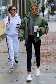 Hailey Baldwin Klaer Hailey Baldwin Antrekk