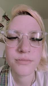 Jess Fields (@hippielove224)