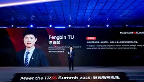 涂鋒斌教授獲《麻省理工科技評論》評選為2025 年度亞太區「35 歲 ...