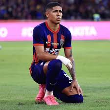 BERGSON MEMBUKTIKAN DIRINYA MASIH BERBISA DAN DIA BERMAIN SEBAGAI "TEAM  PLAYER" YANG SANGAT MENGEMBIRAKAN KAMI