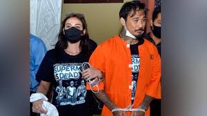 'saya yakin ketemunya di bali' hotman paris mengaku mengenal nora alexanda, bahkan sebelum nikahi jerinx sid. Nora Alexandra Istri Jerinx Sid Dapat Ancaman Pembunuhan Seleb Tempo Co