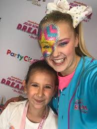 Sooo excited!!!! This is my biggest announcement yet!!! Comment your  guesses !!!! Here is a hint ✈️