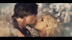 Britney Music Videos Panosundaki Pin