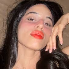 Lola Lopes's Instagram, Twitter & Facebook