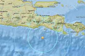 Kepala badan meteorologi klimatologi dan geofisika (bmkg), dwikorita karnawati menjelaskan. Gempa 6 2 Sr Getarkan Jawa Timur Warga Kaget Dan Lari Keluar Rumah