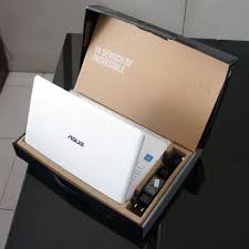 Dapatkan laptop termurah hanya di kliknklik.com toko terbanyak harga termurah pelayanan profesional. Jual Netbook 12 Inch Asus E202s Like New Lsm