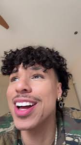 Is Larray Gay or Straight? TikTok Star's Ethnicity and Pronouns Revealed